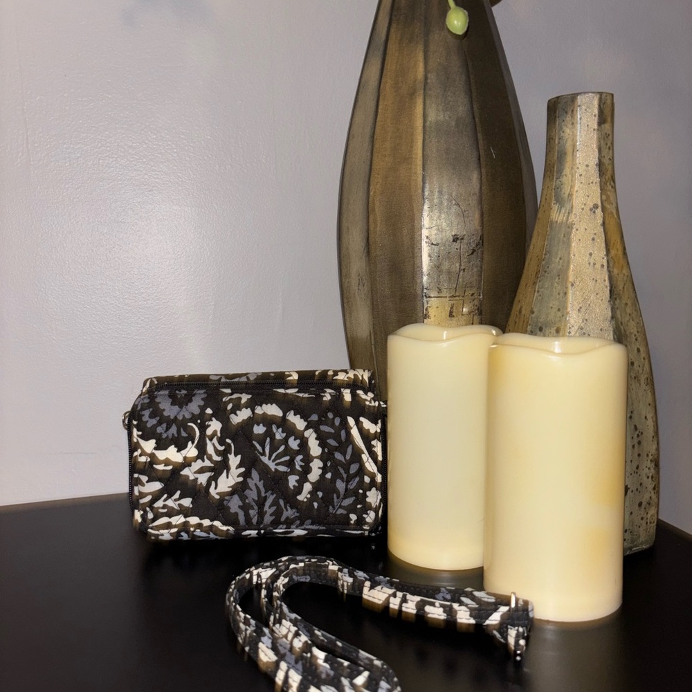 Vera Bradley Black and Cream Floral Crossbody Bag.